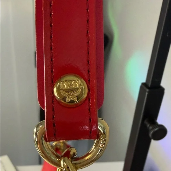MCM Red Leather Shoulder Bag with Gold Chain - Picture 3 of 16